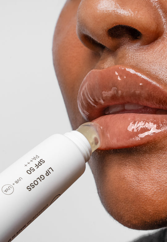 🎁 Moisturizing Lip Gloss with SPF50 - Sheer (100% off)